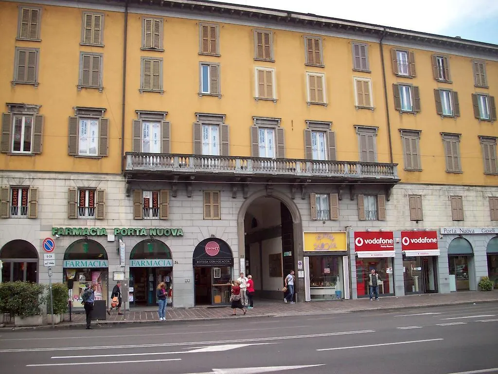 **  Zaffiro Blu Airport Bed & Breakfast Bergamo Italy