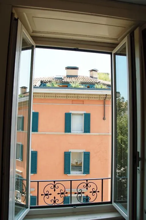 Zaffiro Blu Airport Bed & Breakfast Bergamo Italy