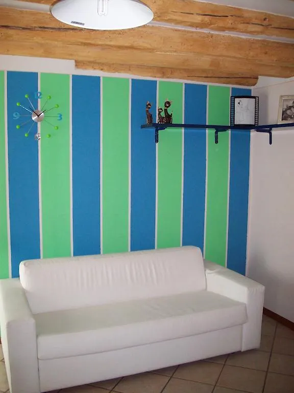 Bed and Breakfast Zaffiro Blu Airport Бергамо 2*,  Италия