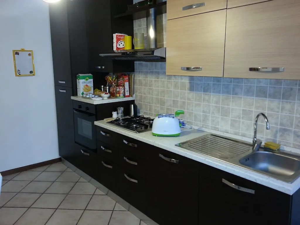 Bed and Breakfast Zaffiro Blu Airport Бергамо