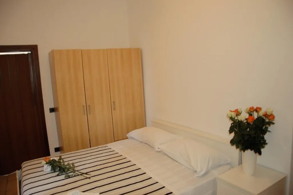 Bed and Breakfast Zaffiro Blu Airport Бергамо