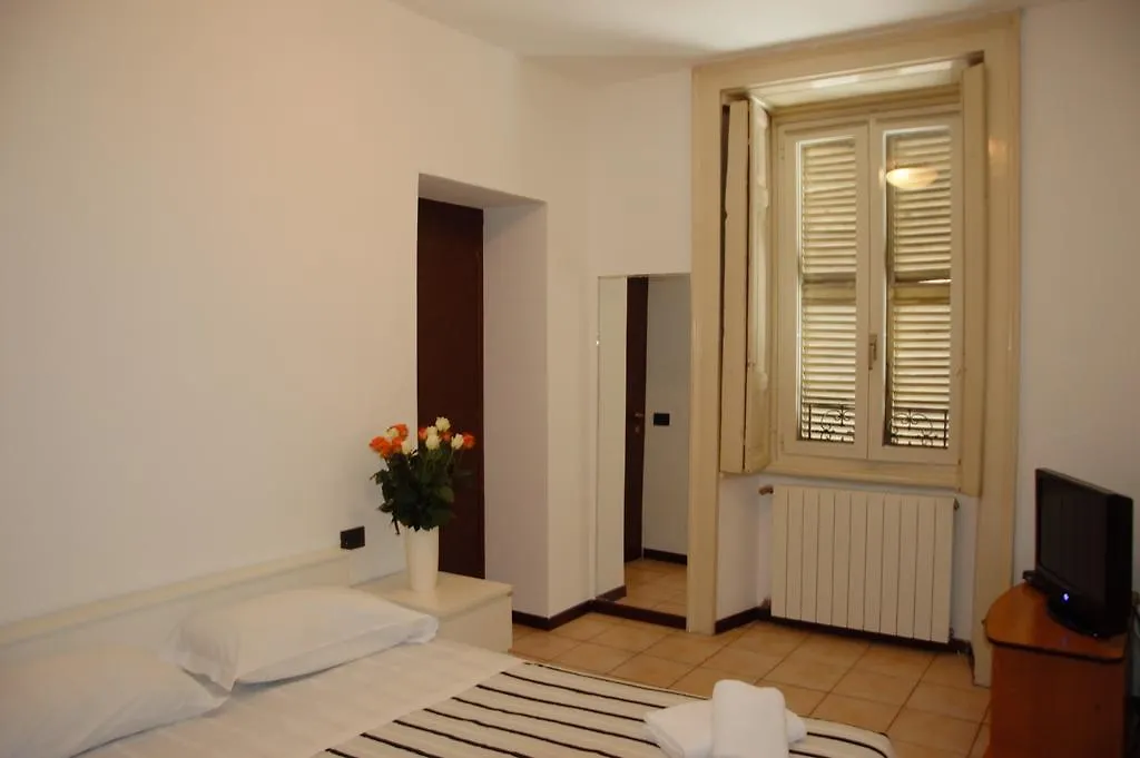 Bed and Breakfast Zaffiro Blu Airport Бергамо 2*,