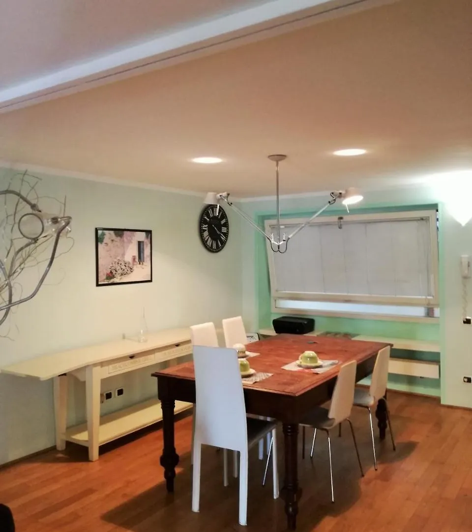 Bed and Breakfast Zaffiro Blu Airport Бергамо Отель типа 