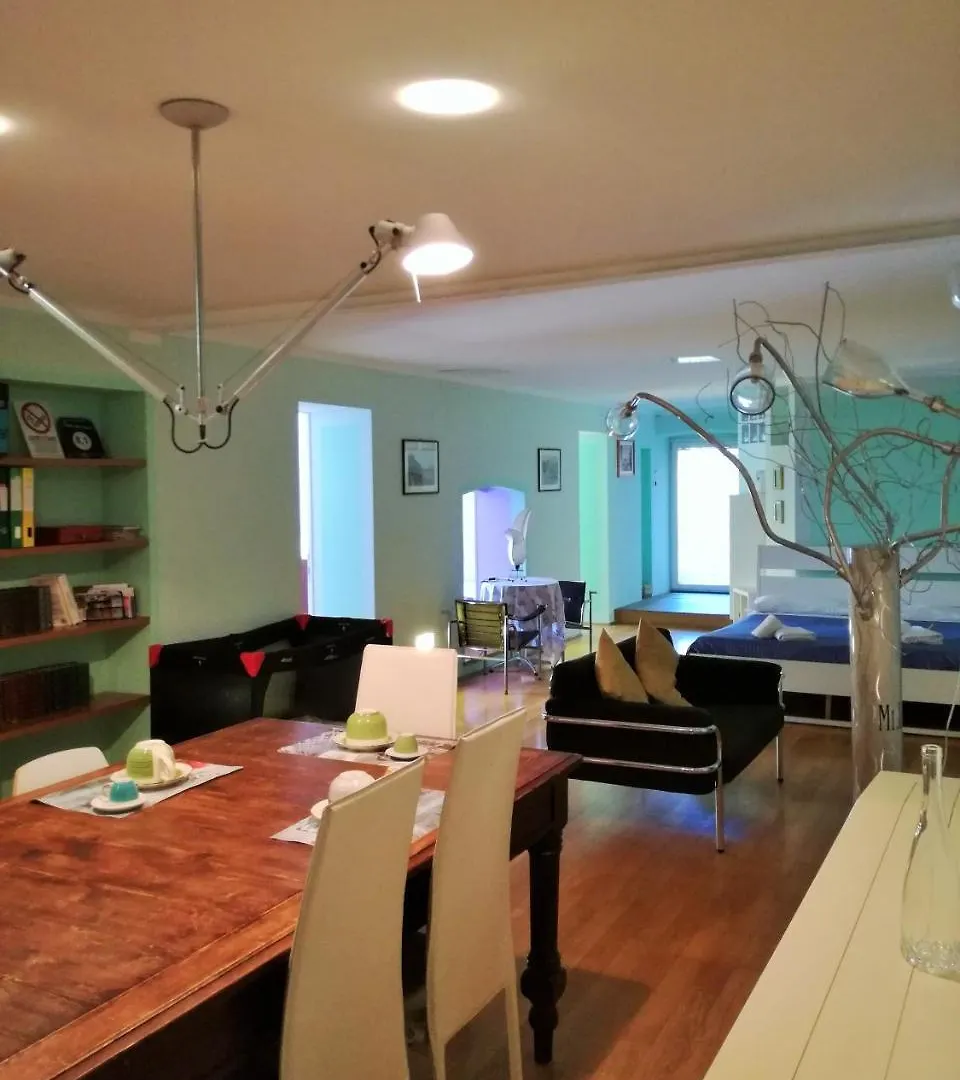 Bed and Breakfast Zaffiro Blu Airport Бергамо 2*,  Италия